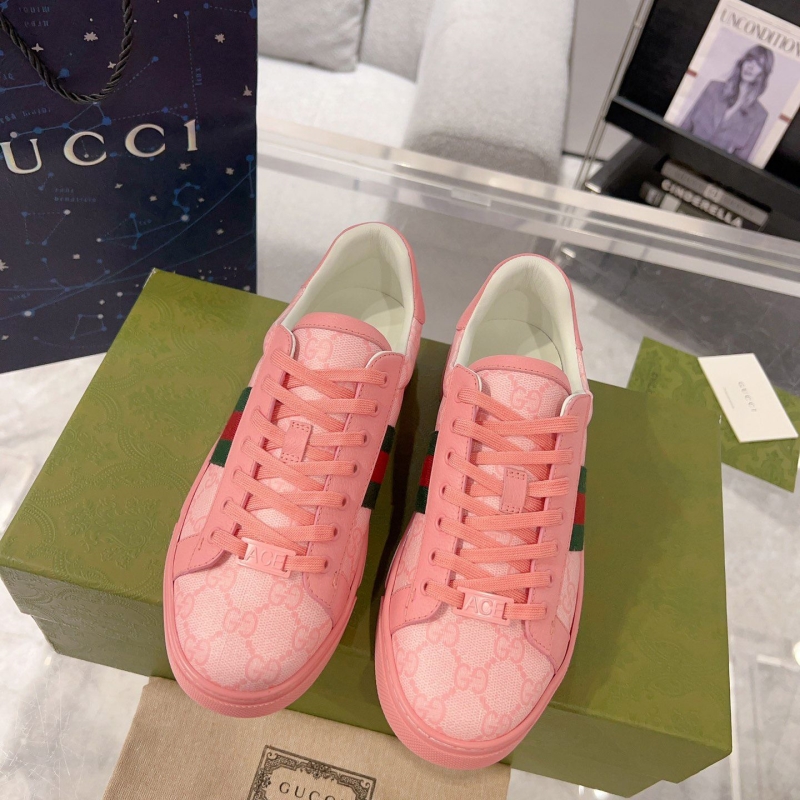 G*u*i casual shoes